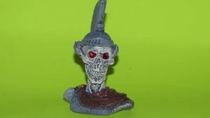  RR1576-1 Skull-Gazer Ancient Ruler Red Eyed Aquarium, Bowl, Reptile Halloween  - Picture 1 of 5