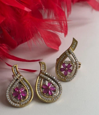 Conjunto de pendientes y anillos de joyería nupcial corte pera laboratorio creado rubí 14K enchapado en dos tonos Foto 1 de 4