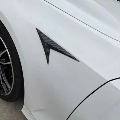 Cubierta adhesiva de plástico de fibra de carbono negra para guardabarros de flujo de aire del ala lateral del automóvil para Ford Foto 1 de 4