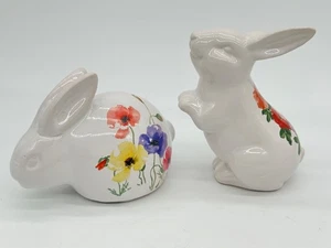 2 Decorative Hand Painted Ceramic Bunny Rabbit Hand Painted Floral Designs - Foto 1 di 7
