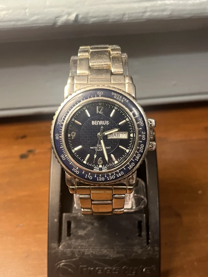 RELOJ PULSERA VINTAGE BENRUS SPORT DIVER DÍA FECHA ESFERA AZUL CUARZO PLATA HOMBRE Foto 1 de 4