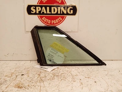 Vidrio de ventilación de la puerta delantera izquierda del conductor de Subaru Forester 11392426 2015 Foto 1 de 4