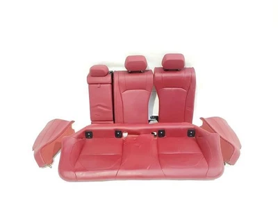 Asiento trasero rojo OEM 2018 Alfa Romeo Giulia  Foto 1 de 4