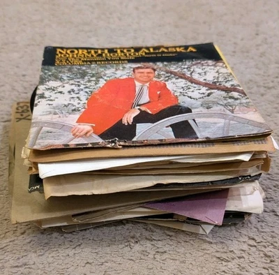 40 Country 45 RPMs 7" Conway Twitty T Graham Brown Doobie Brothers - Image 1 of 4