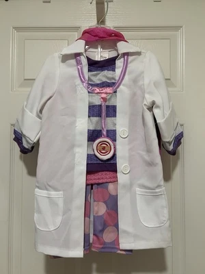Disfraz clásico Doc McStuffins para niña talla 2/3 usado una vez Disney  Foto 1 de 2
