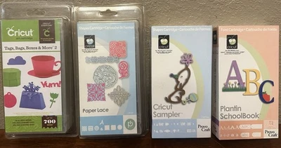 Lote de 4 cartuchos Cricut - Encaje de papel, formas, fuente, etiquetas bolsas y cajas Foto 1 de 3