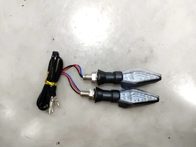 Par de señales de giro delanteras izquierda y derecha Triumph Speedmaster Aftermarket 2007 Foto 1 de 4