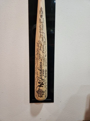 1999 New York Yankees Commemorative World Series Team Signed LTD Stamped  Bat Cover