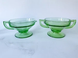 Vintage Heisey Glas Moongleam grün Plissee & Panel Sahne & Zucker Set - Bild 1 von 3