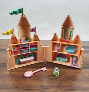 Vtg 1995 Trendmasters Starcastle Under The Sea Playset w/ Figure & Key Clean - Picture 1 of 4