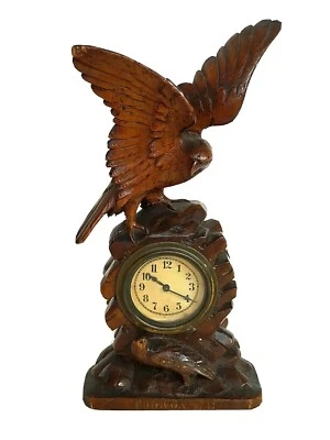 ANCIENNE PENDULE EN BOIS SCULPTÉ THONON L.B FAÇON FORÊT NOIRE DECOR AIGLE - Photo 1/4