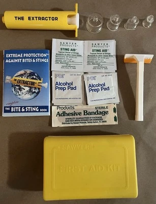 Kit de primeros auxilios Sawyer Bite & Sting con el extractor, estuche y más Foto 1 de 4