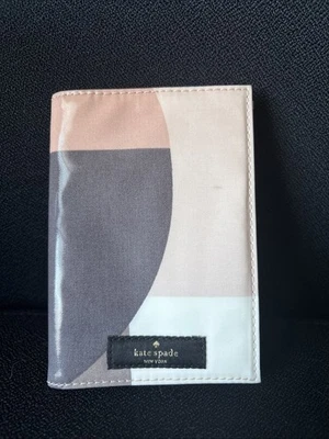 Держатель для паспорта Kate Spade New York розовый, белый, фиолетовый - Изображение 1 из 3