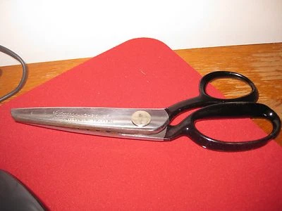 Vintage Clauss No. 4 Pinking Shears - Image 1 of 2
