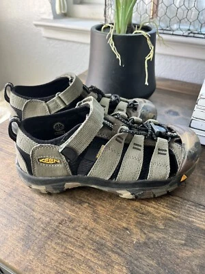 Keen Boys Sandals Newport H2 Green Camo Water Trail Shoes Fishing Hiking Strap 2 - Image 1 of 4