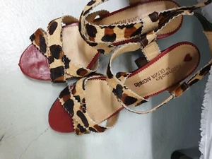 Olivia Morris Red Block Heel Leopard Sandals 7 - Picture 1 of 2