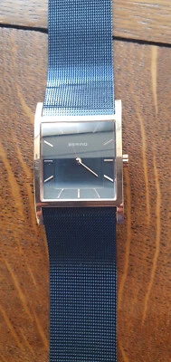 BERING Damenuhr NEU mit Verpackung blau - Bild 1 von 4