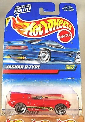 Hot Wheels Mainline/Collector 1998 #997 Jaguar tipo D rojo con radios de encaje Malasia Foto 1 de 4