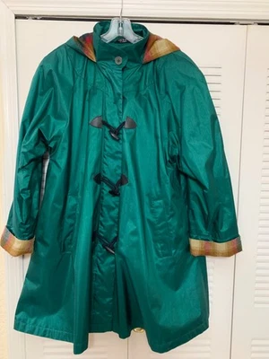 Abrigo de lluvia con capucha verde para mujer British Mist de colección forrado mangas con puños talla M *COMO NUEVO* Foto 1 de 4