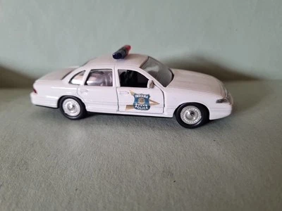 ROAD CHAMPS FORD CROWN VICTORIA INDIANA STATE POLICE SCALA 1/43  - Immagine 1 di 4