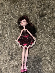 First Wave 2008 Monster High Doll - Draculaura Sweet 1600 Rare - Picture 1 of 6