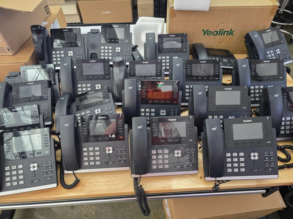 Teléfono IP Yealink SIP-T46S con auricular Foto 1 de 1