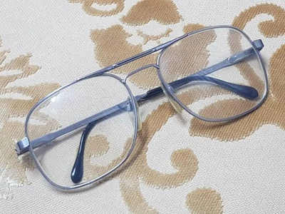 GAFAS DE COLECCIÓN DE METAL PLATEADO CON MONTURAS PARA HOMBRE LUXOTTICA CARLOS VANGUARDE KLIXX XXL Foto 1 de 4