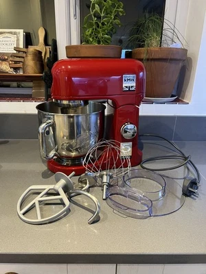 Kenwood 5L KMix Stand Mixer in Rosso KMX750AB + 3 attacchi e paraspruzzi  - Immagine 1 di 4