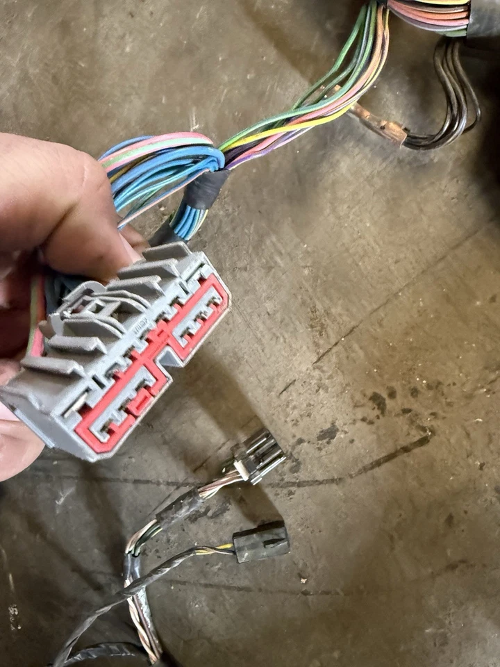 2006 DODGE RAM 2500 3500 ПРИБОРНОЙ ПАНЕЛИ ЖГУТ ПРОВОДОВ 4 x 4 ПРИМЕЧАНИЕ ** - Изображение 1 из 4