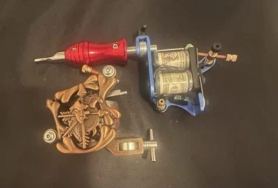 (2) Pistolas de tatuaje ~ Envío gratuito ~ Foto 1 de 4