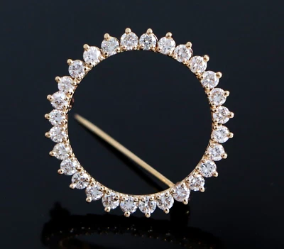 Broche prendedor de sol círculo abierto de eternidad diamante redondo de 2,00 quilates de oro amarillo de 14 k $2,950 Foto 1 de 4