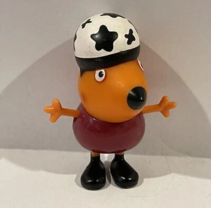Peppa Pig Friends and Fun 3" Figure Freddy Fox's Freddie Bike Helmet Toy - Picture 1 of 2