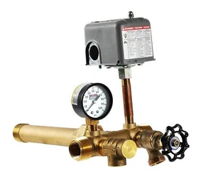 Plumb eeze Pressure Tank Installation Kit with 1" Brass Union tank tee