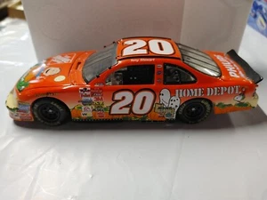 Tony Stewart #20 Home Depot/Great Pumpkin 2002 Pontiac 1:24 Action 1 Of 20,868 - Picture 1 of 10