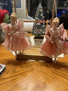 2 schöne Ballerinas Ornamente 15 $ für beide Porzellan - Bild 1 von 8