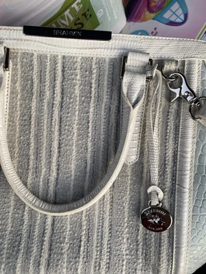 Bolso de mano de cuero Brahmin Foto 1 de 4