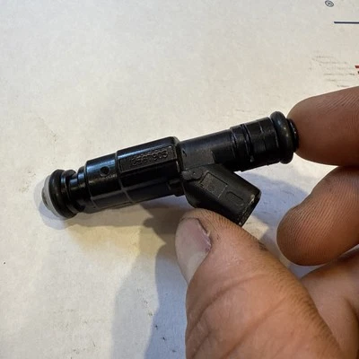 Mercruiser 5.0/5.7 mpi fuel injectors (8) aftermarket - Image 1 of 4