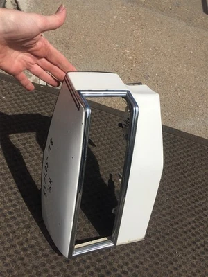 Extensión de panel cuarto izquierdo Oldsmobile 98 1981-1984 1982 1983 OEM 81 82 83 84 Foto 1 de 4