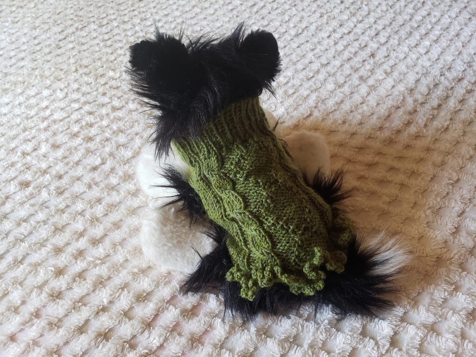 100% wool  handmade knit Green dog sweater dress XXS - Image 1 of 1