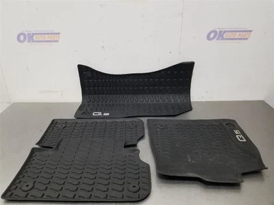 JUEGO ALFOMBRILLAS GOMA AUDI SQ5 18 2018 NEGRO  Foto 1 de 4