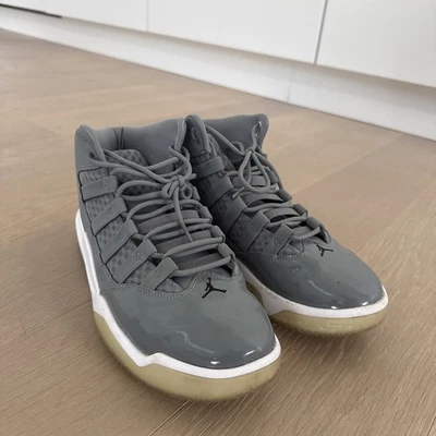 Jordan Air 1 Mid / 42 / Grau - Bild 1 von 4