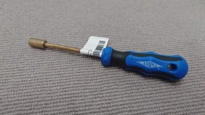 AMPCO Safety Tools • Socket screwdriver, nut screwdriver • Metric 7mm  - Image 1 of 3