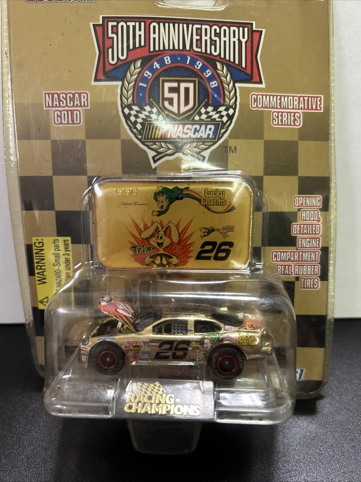 Johnny Benson #26 NASCAR 50 Aniversario Oro Trix Lucky Charms Escala 1:64 Nuevo Foto 1 de 1