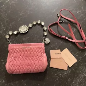 MIU MIU Schultertasche Crossbody Matelasse Logo Kristall Leder rosa authentisch Japan - Bild 1 von 7