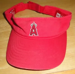 CAPPELLO BERRETTO VINTAGE CALIFORNIA ANGLELS ROSSO BASEBALL GOLF VISIERA PARASOLE REGOLABILE - Foto 1 di 3