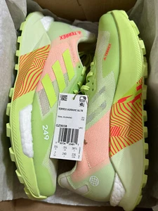 NEW Womens Adidas Terrex Agravic Trail Running Shoes Lime Green GZ9038 Size 7 - Picture 1 of 16