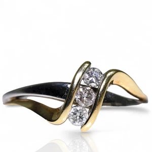 Anillo bypass de diamantes de oro bicolor de 10K vintage de la década de 1970 - talla 7 - 0,15 ctw - Imagen 1 de 8