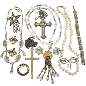 Lot 11 Pcs Vintage Mid Century Jewelry Lot Including 2 Crosses Clear Rhinestones - Picture 1 of 11