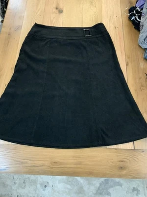 Maxi falda de gamuza sintética negra Dress Barn 18W para mujer con cremallera lateral y hebilla Foto 1 de 4