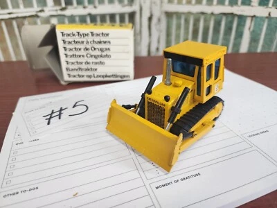 Conrad Caterpillar D4E Cat Kettendozer - Conrad 1:50 Scale Diecast #205 - Image 1 of 4